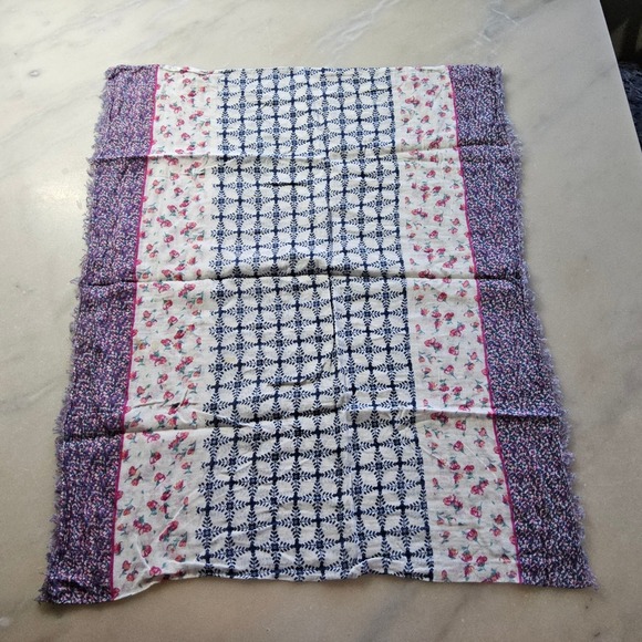 AEO American Eagle Outfitters Floral Print Infinity Scarf with Fringed Edges - Picture 3 of 7